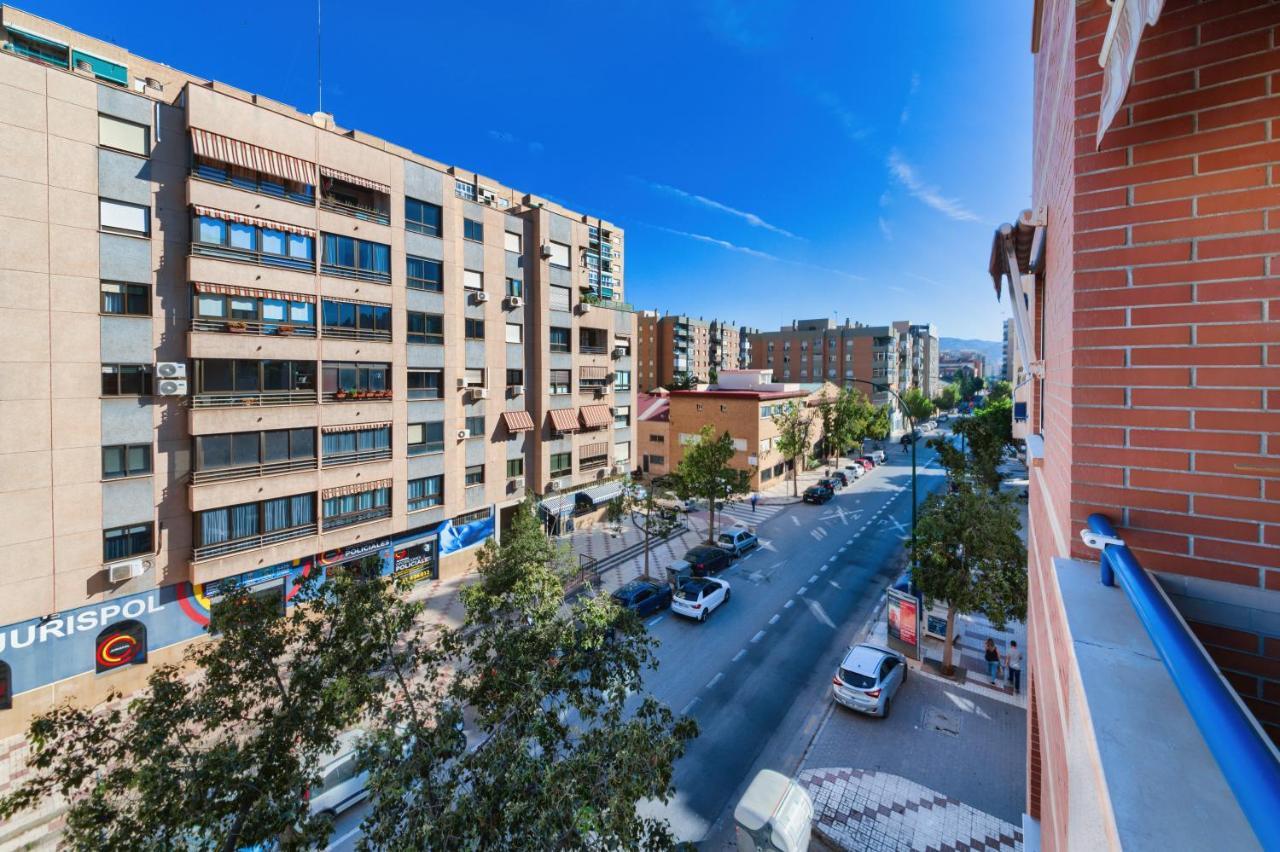Holidays2Malaga Ayala 450 Mts From Beach & Terrace Extérieur photo