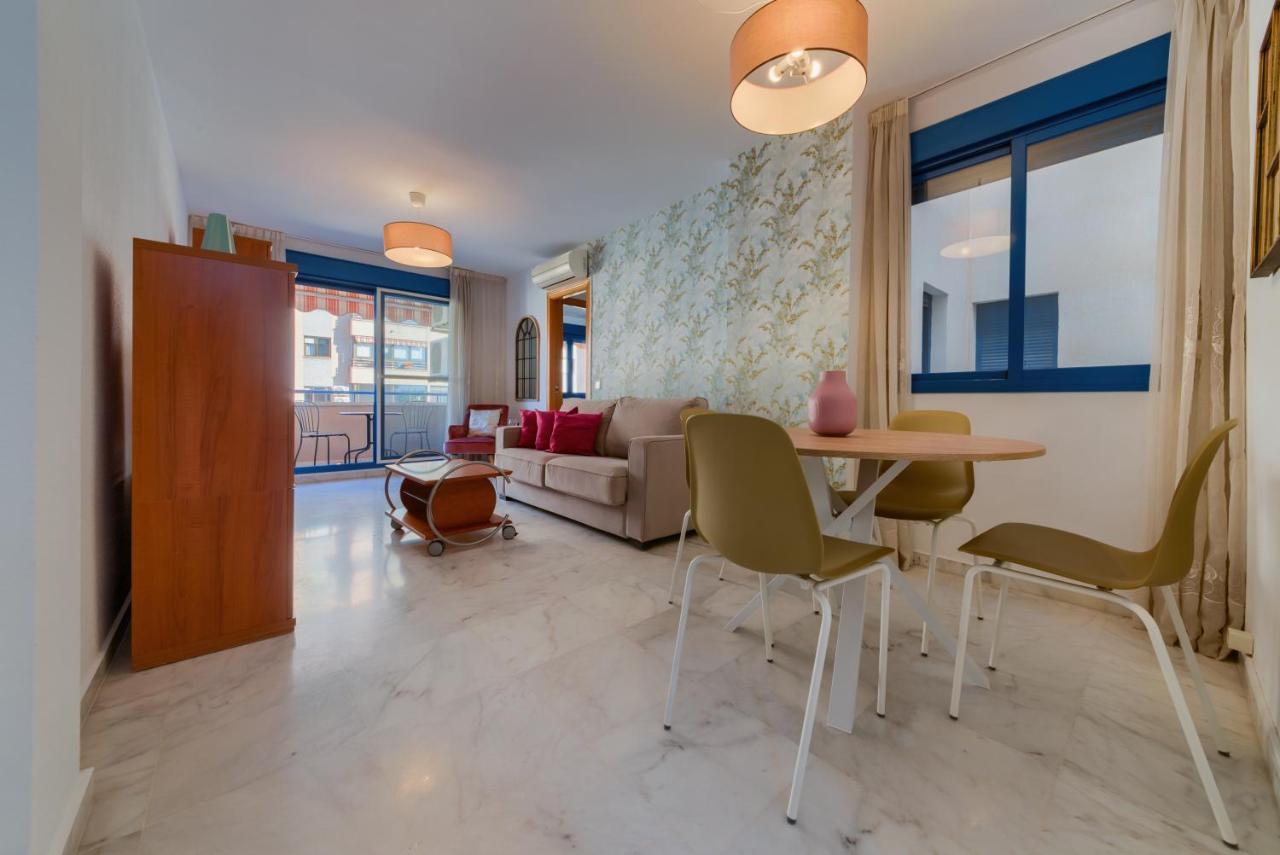 Holidays2Malaga Ayala 450 Mts From Beach & Terrace Extérieur photo