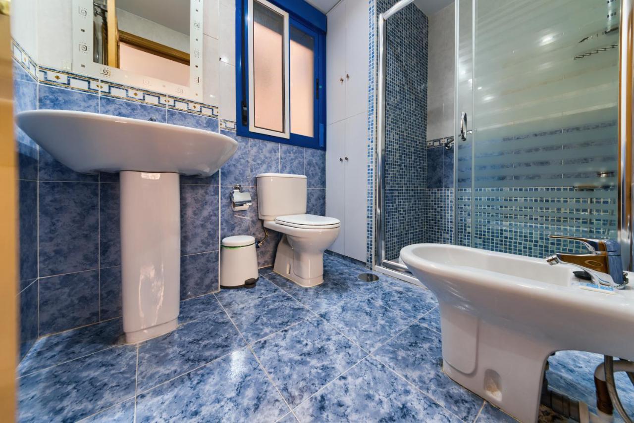 Holidays2Malaga Ayala 450 Mts From Beach & Terrace Extérieur photo