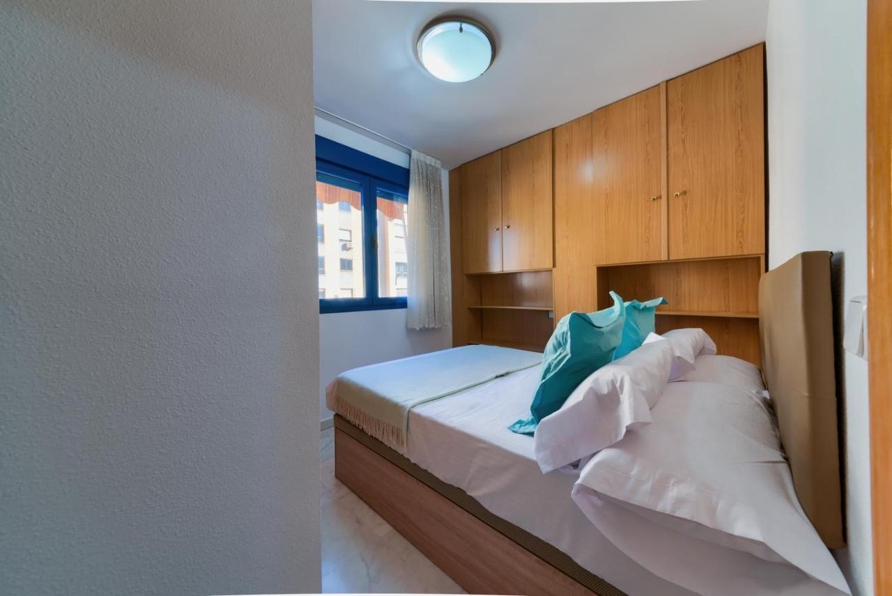 Holidays2Malaga Ayala 450 Mts From Beach & Terrace Extérieur photo