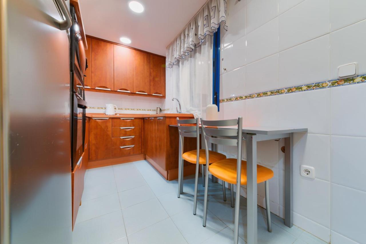 Holidays2Malaga Ayala 450 Mts From Beach & Terrace Extérieur photo