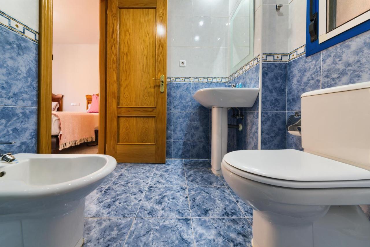 Holidays2Malaga Ayala 450 Mts From Beach & Terrace Extérieur photo