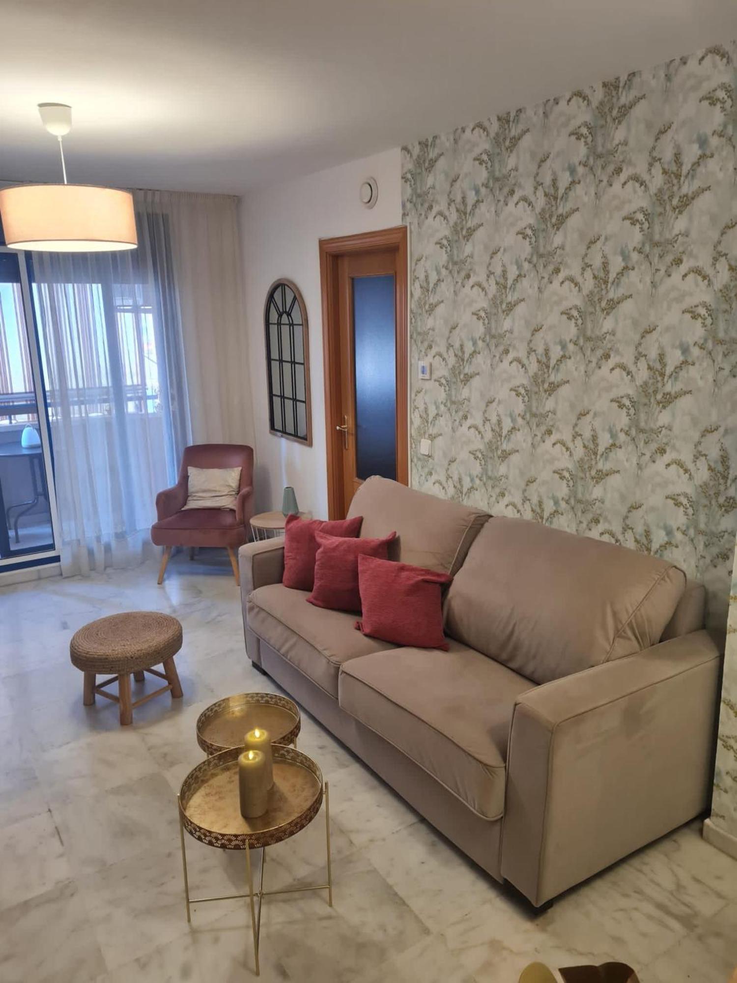 Holidays2Malaga Ayala 450 Mts From Beach & Terrace Extérieur photo